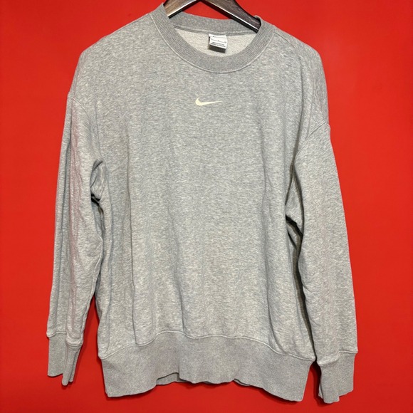 Nike Crewneck Sweatshirt Womens Size S Gray Pullover Minimalist Casual - Picture 1 of 8